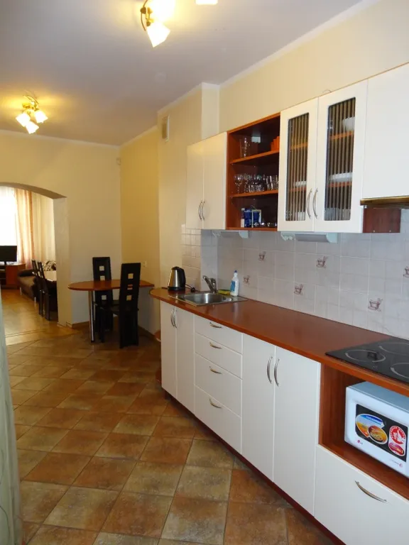 Большая 3-ех комнатная квартира в Старой Риге, 2 этаж без лифта