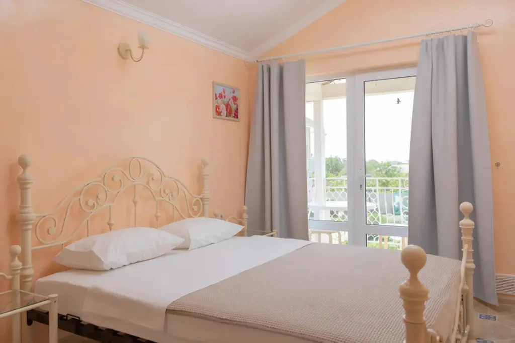 Квартира Комната — аренда посуточно в Заозёрное