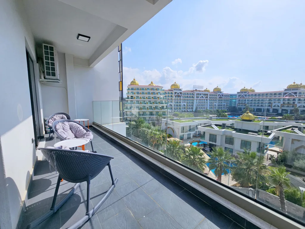 Большая квартира с 4 спальнями в комплексе с аквапарком 5 звёзд