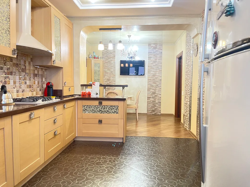 Большая квартира с дизайнерским ремонтом в курортной зоне