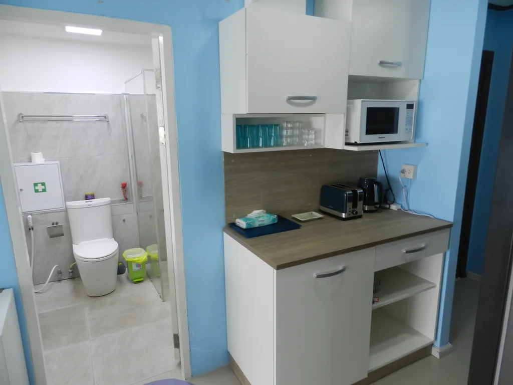 Студия с фронтальным видом на море