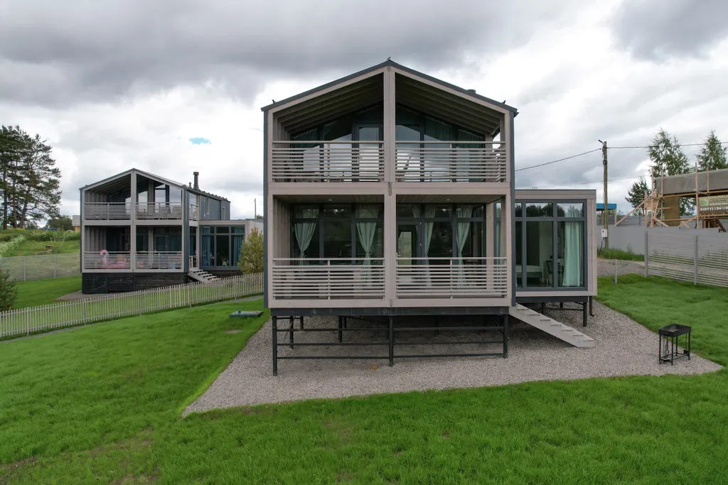 Коттедж Дом с сауной и видом на озеро — Стеклянный