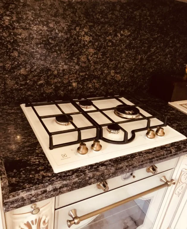 Трёхкомнатная квартира в самом центре Сочи рядом с морем