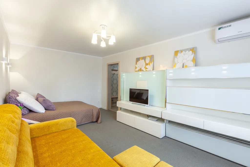 Современная квартира на Луначарского