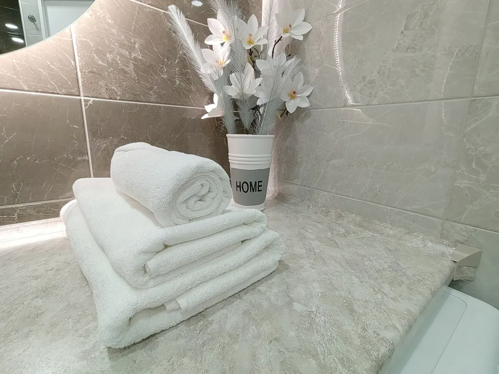 Современная двухкомнатная студия на Микрорайоне