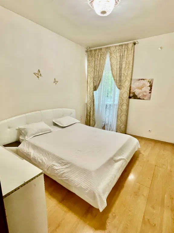 Набережная корааблики дом книги