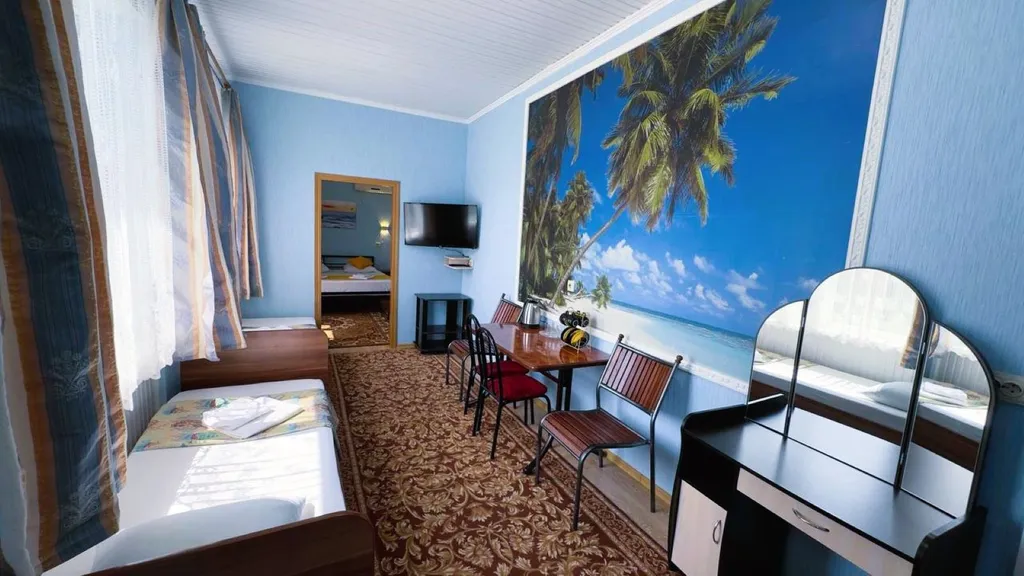 Двухкомнатный номер для 4-х гостей и дополнительным местом