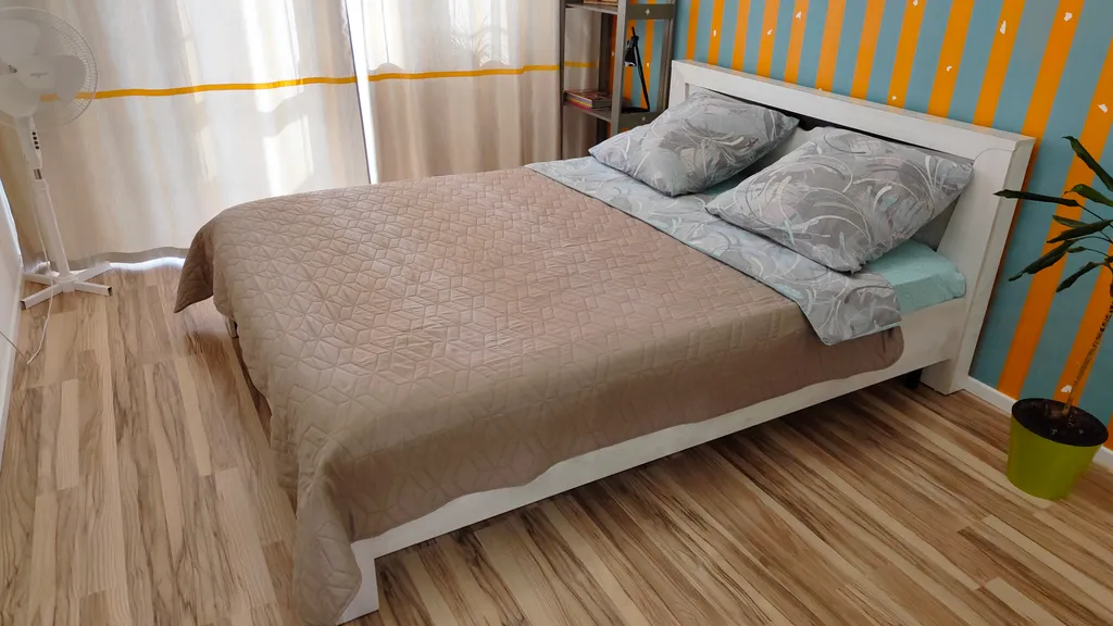 Шикарная квартира рядом с рощей — аренда посуточно в Омск