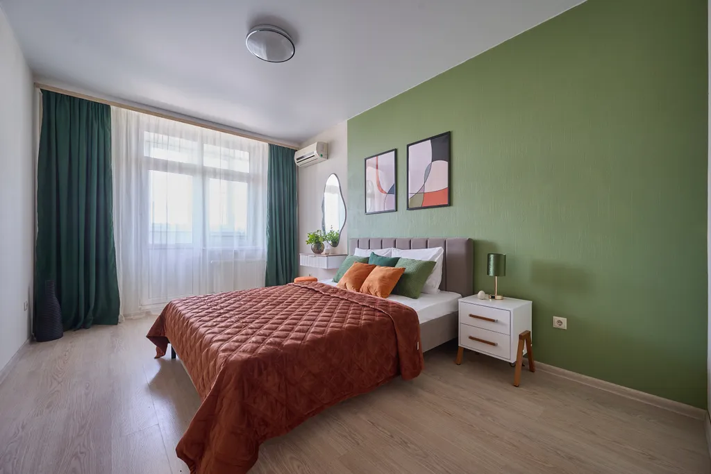 Дизайнерcкая двушка c видoм на стадион Kрaснoдaр