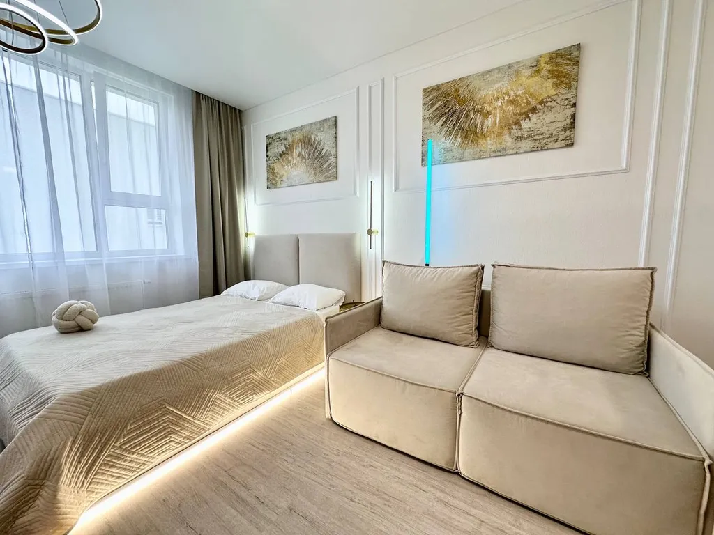 Бежевая дизайнерская студия