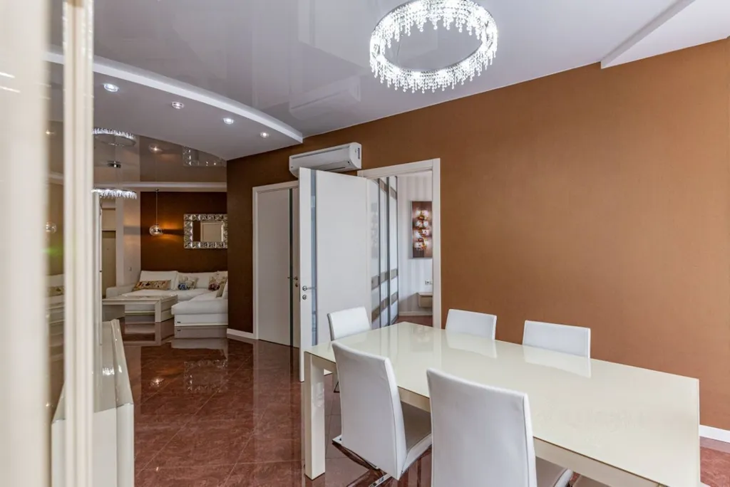 Квартира с террасой и видом на море