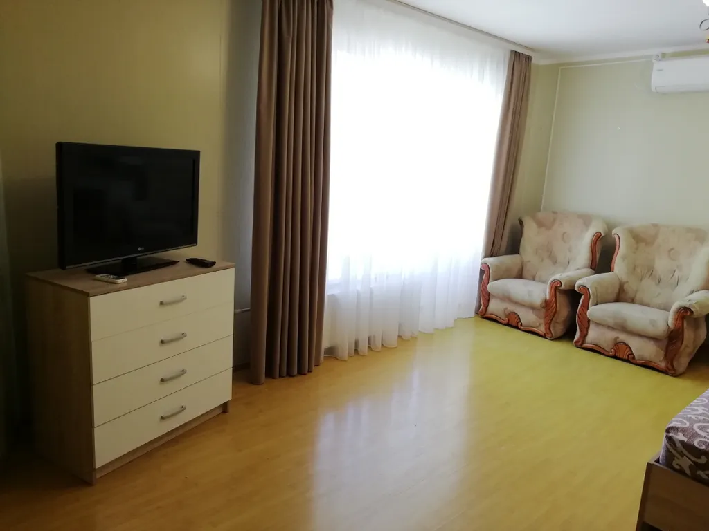 Уютная 2-комнатная квартира в своём дворе со своей кухней