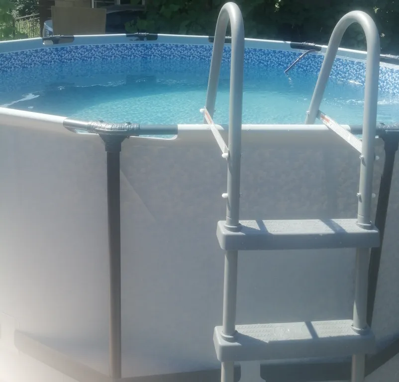 Коттедж Гостевой домик — Красный