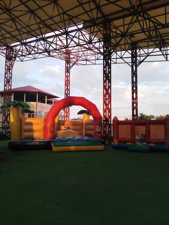 Уютный трёхместный номер на берегу моря