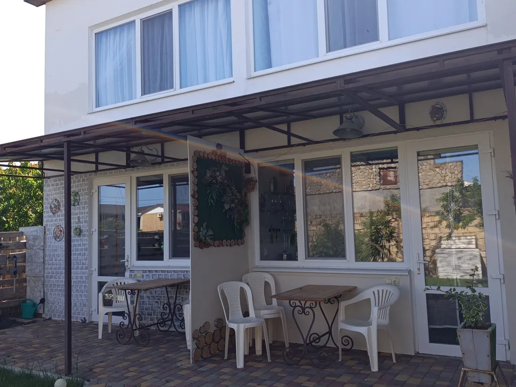 Двухэтажный номер зелёный