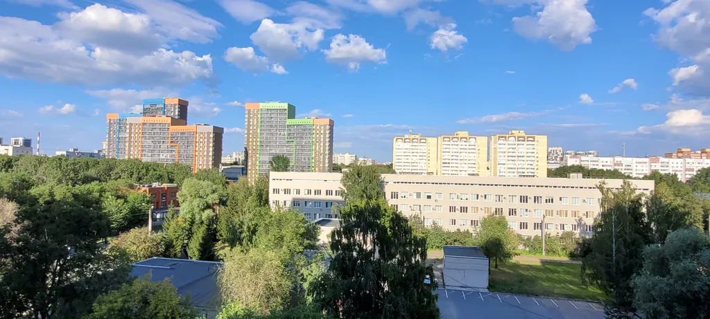 Квартира Просторная квартира в шаговой доступности от спортивных комплексов — Казань
