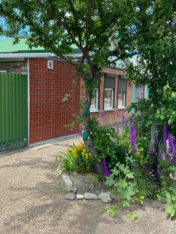 Уютная комната около моря