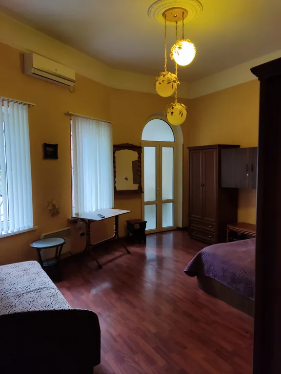 Апартаменты на набережной Ялты