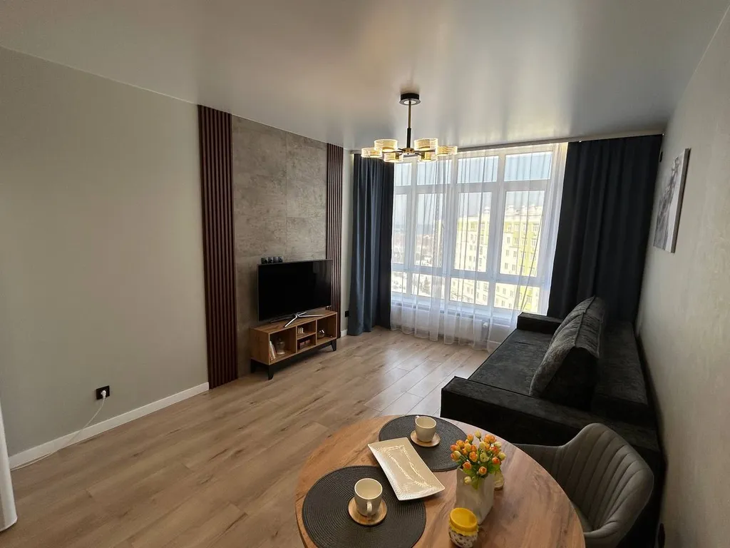 Стильная квартира с видом на лес