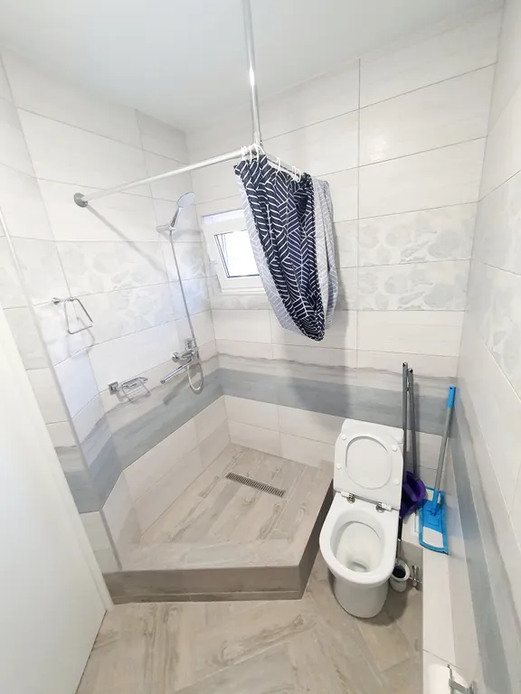 Комфортный номер с террасой и с видом на озеро