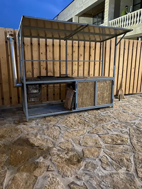 Уютный двухэтажный дом с видом на море