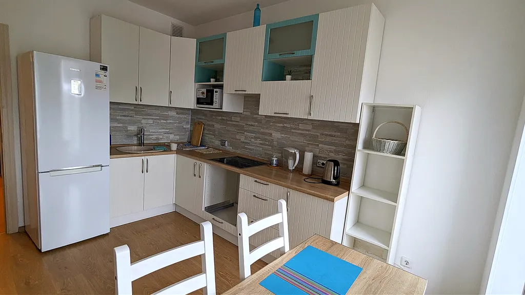 Светлая 1-комнатная квартира возле Мега Парка, Дыбенко