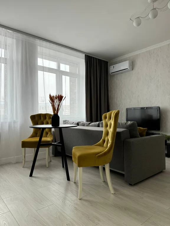 Уютная квартира бизнес-класса с камином