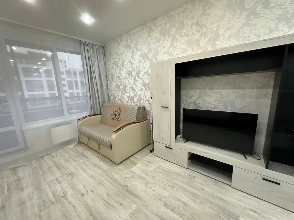 Стильная уютная молодежная квартира в новом доме — аренда посуточно в Воронеж