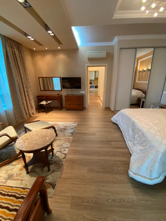 Просторный апартамент в Золотом Треугольнике Сочи