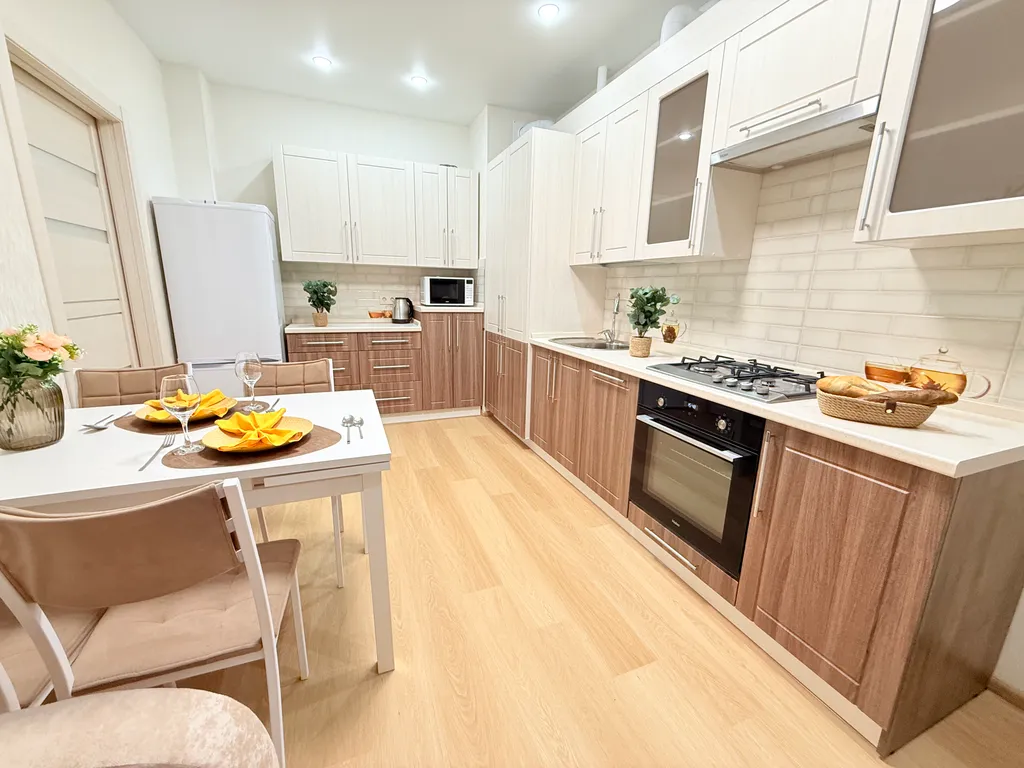 Новая однокомнатная у ТЦ Тополь