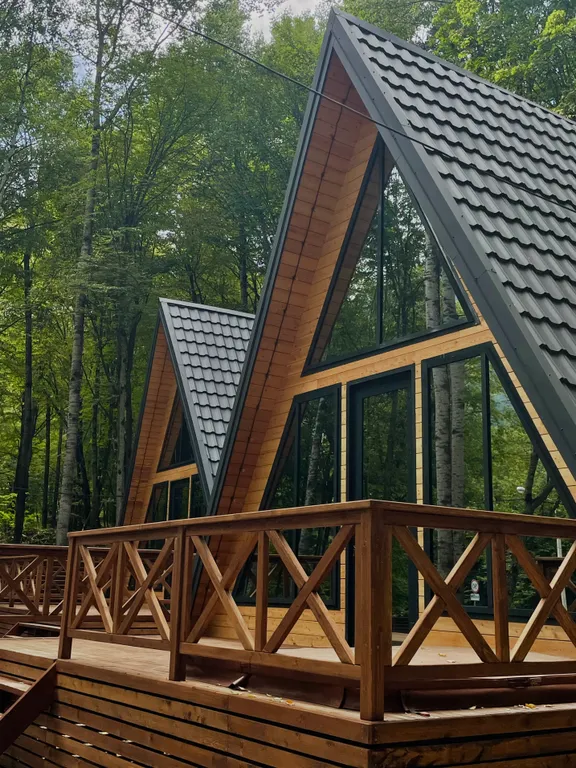 Коттедж а-фрейм атмосфера