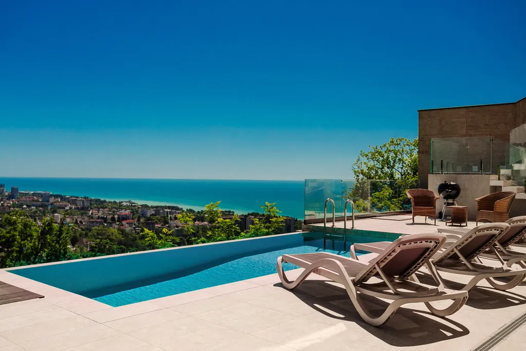 Вилла с потрясающим видом на море и Сочи