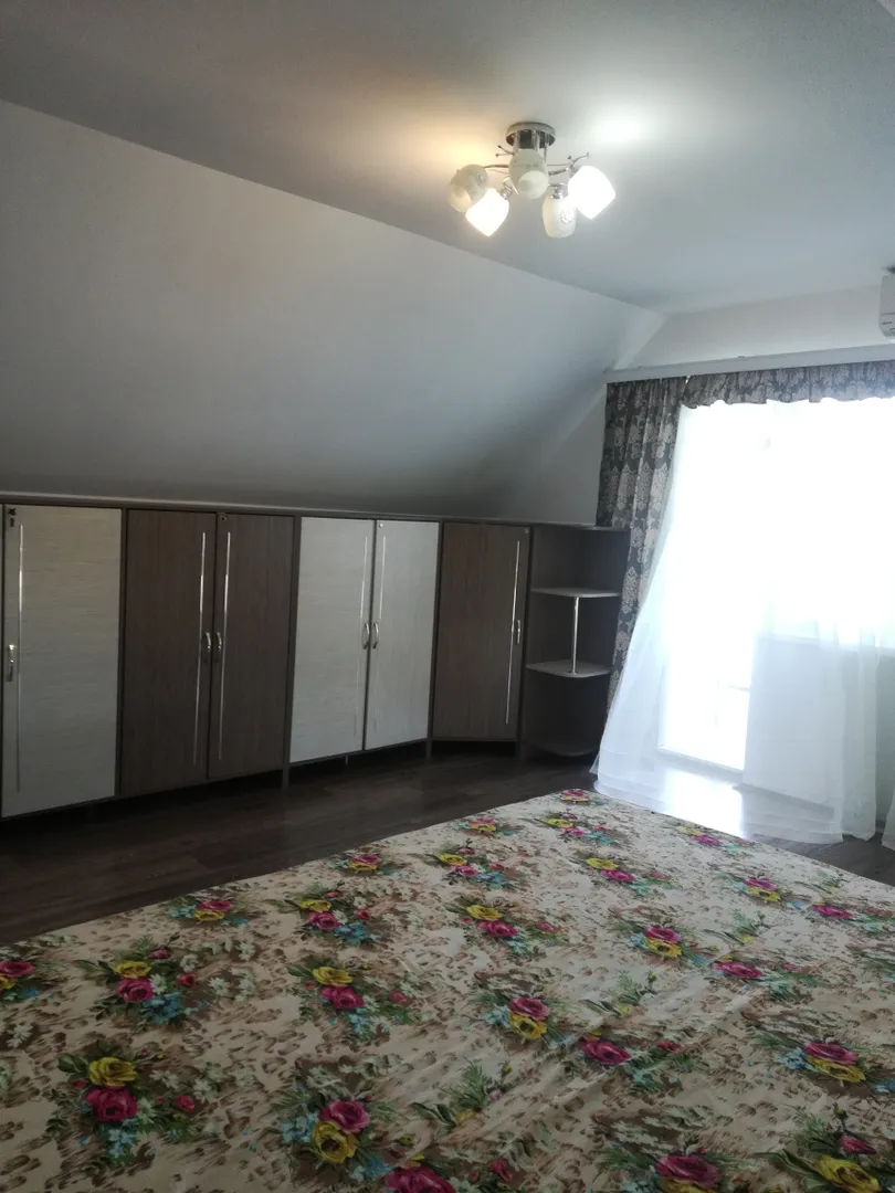 Комната на 3 этаже 30 м² с балконом, прямой вид на море, большая двуспальная кровать 2х2, для 3 человека -раскладушка