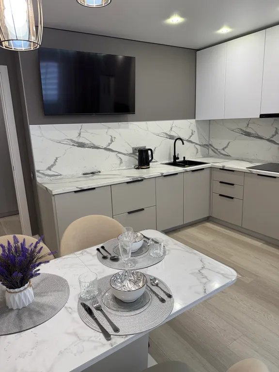 Уютная, абсолютно новая квартира в центре города — аренда посуточно в Уфа