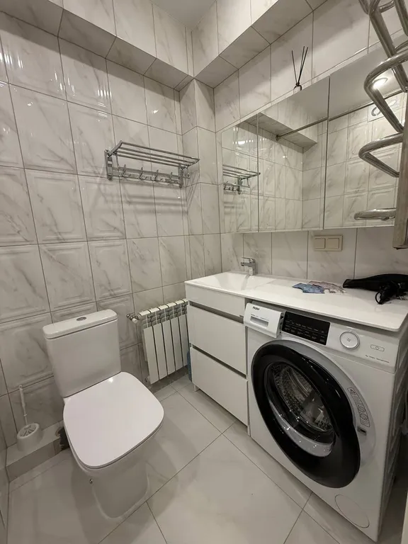 Просторная квартира рядом с видом на море, зона отдыха и бассейн