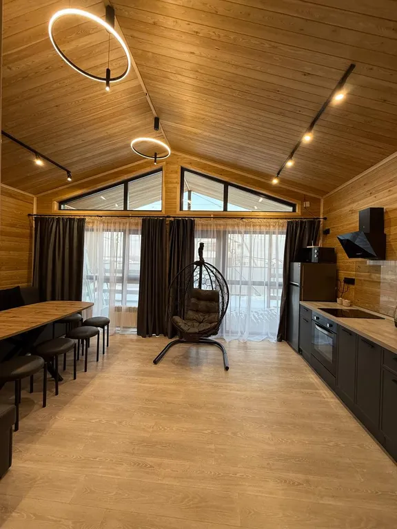 Дом с баней у реки