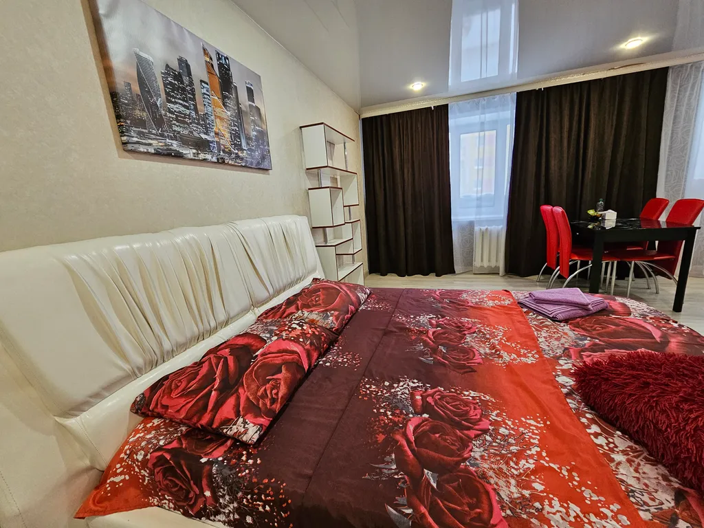 Очень теплая студия, не далеко от Арены