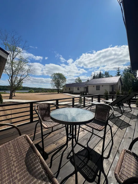 Коттедж Современный и уютным домик на берегу озера — Правдино