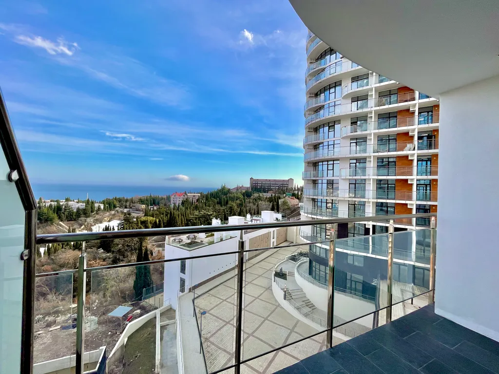 Дизайнерская студия Ls-blueberry с видом на море с 4 этажа