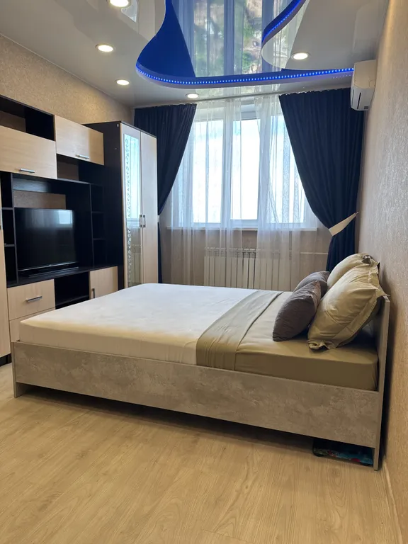 Апартаменты с видом на город с 24 этажа