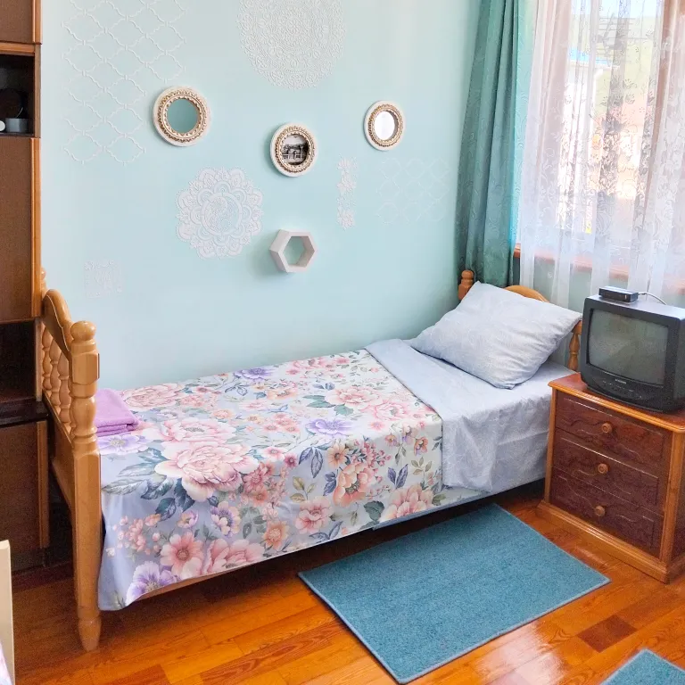 Уютная комната у моря