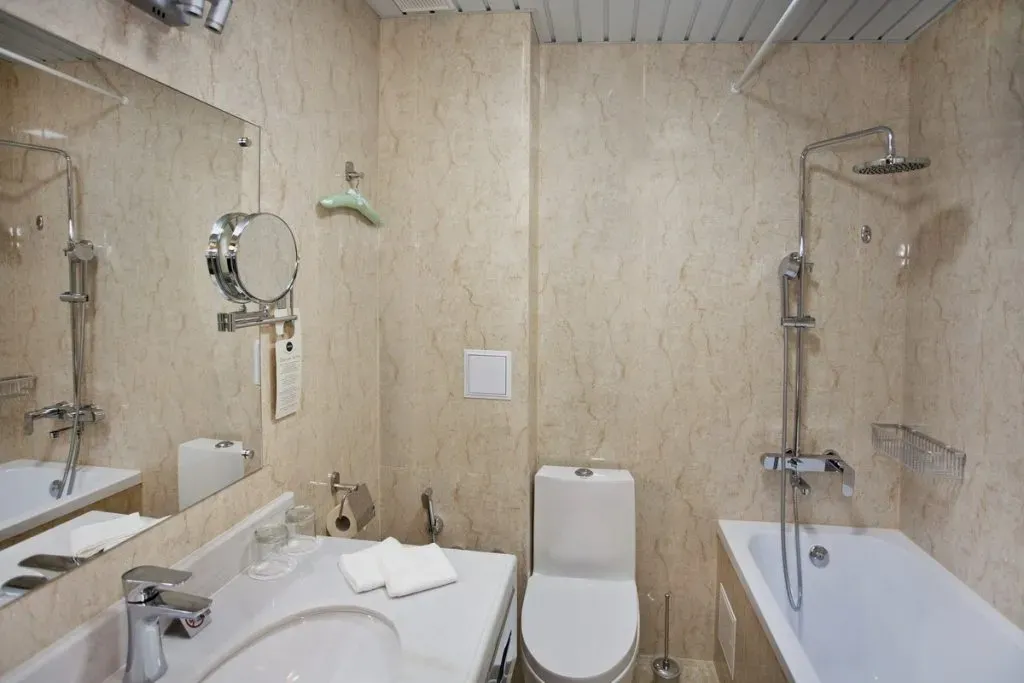 Улучшенный номер с 1 двуспальной кроватью