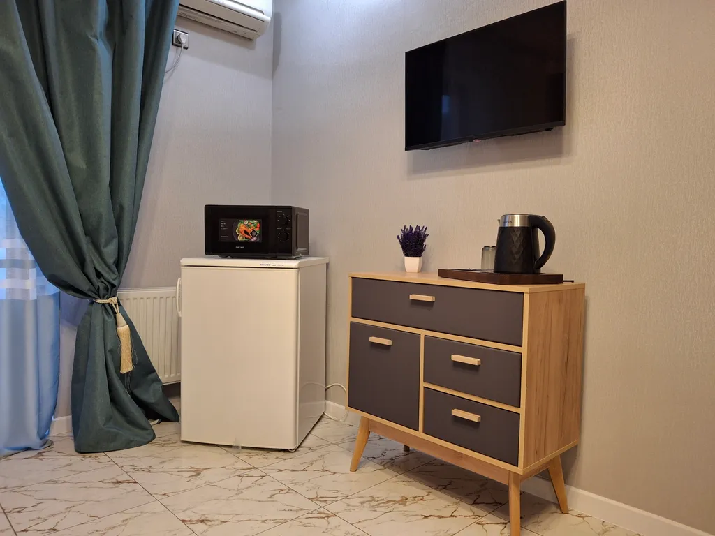 Большой четырёхместный люкс с выходом на бассейн 16