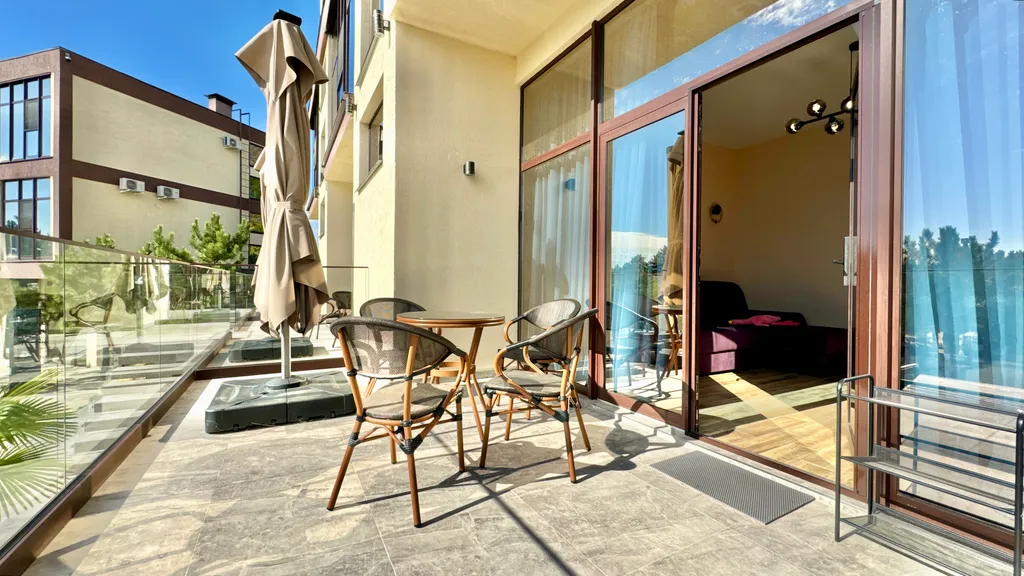 Таунхаус Фламинго, лесная зона, подогреваемый бассейн