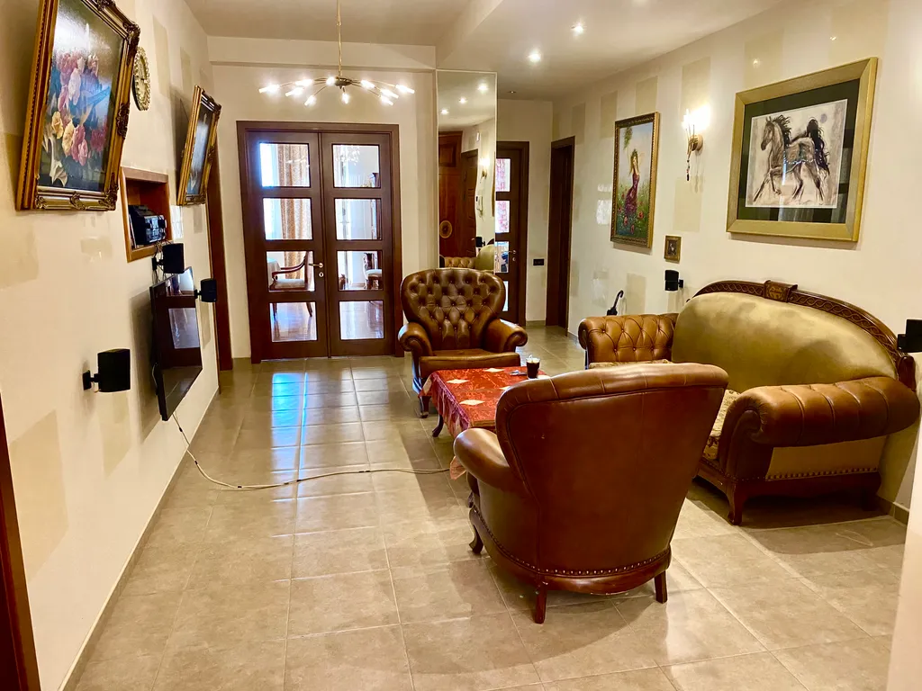 Шикарная  квартира в самом центре города со всеми удобствами