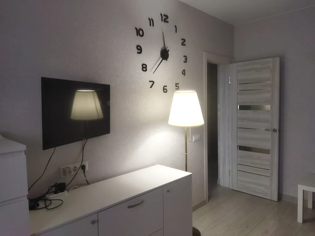 Уютная,светлая квартира в шикарном  доме. Отличная инфраструктура.