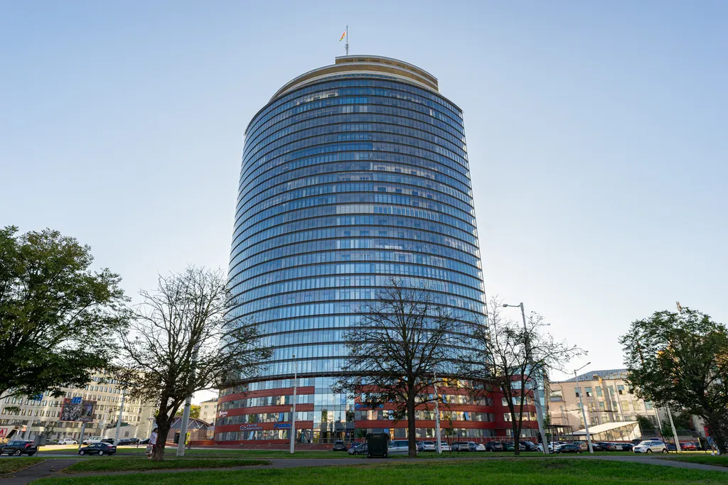 Vip апартаменты в парус-сити на 21 этаже, 101 метр, центр, 2 балкона