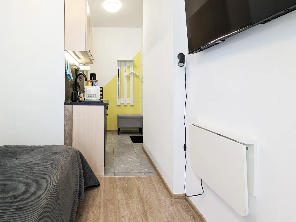 Новая студия, чистый подъезд, свежий ремонт, пешком до Борисоглебского