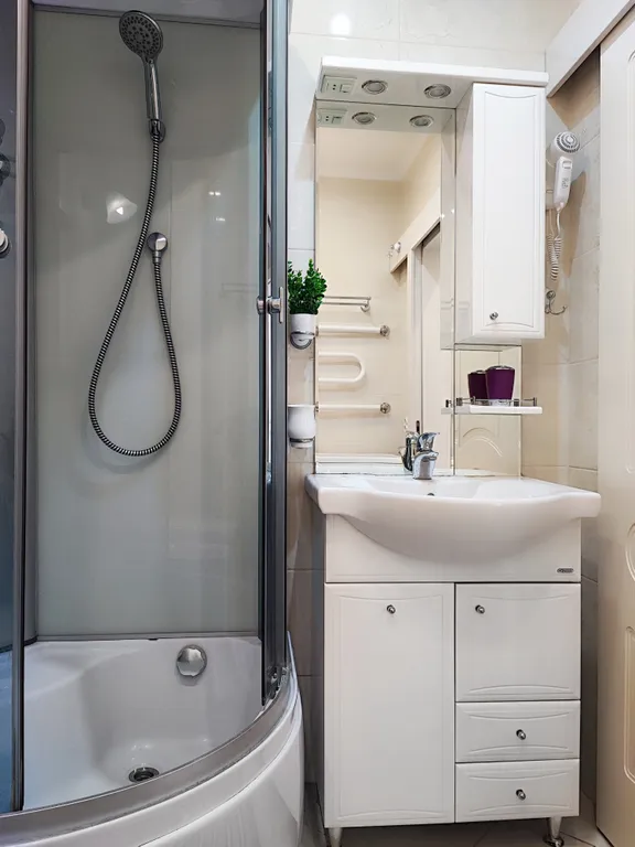 Кондиционер, балкон, парковка, рынок, рядом электричка на море