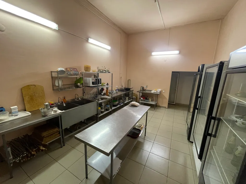 Коттедж с тремя спальнями, русской баней и бассейном